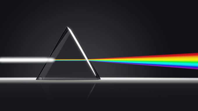 Petite dispersion de la lumière à travers un petit prisme en verre